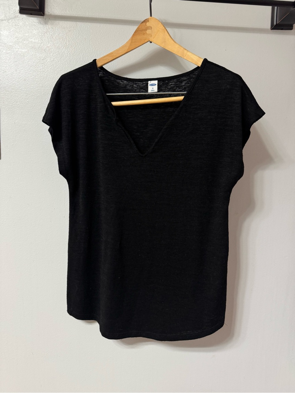 Black V-Neck Casual T Women’s XS